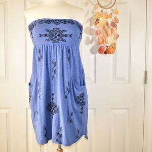 Strapless Dress 🧊 ( Express)